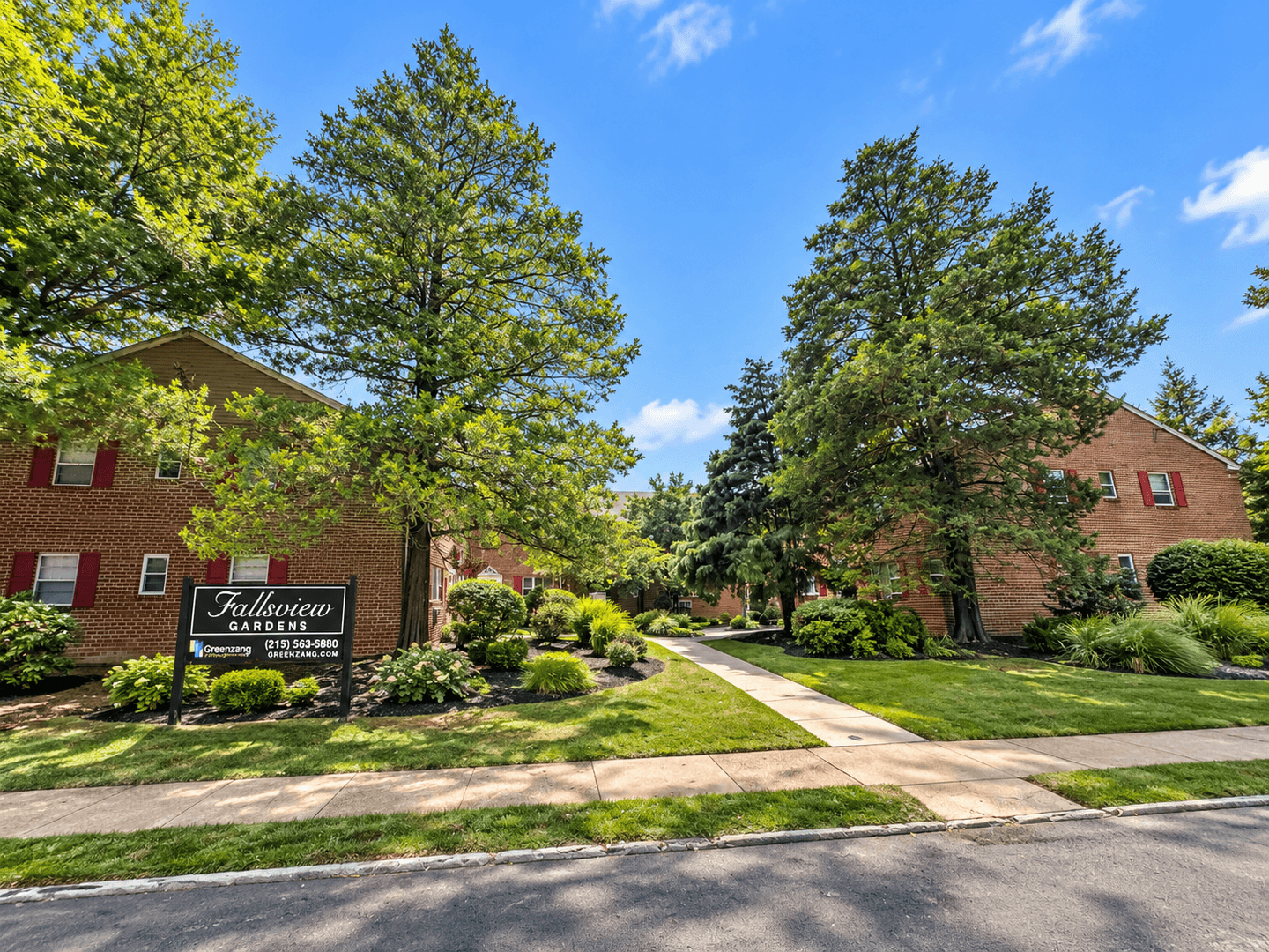 Philadelphia Apartment: 3024-3026 W. Queen Lane