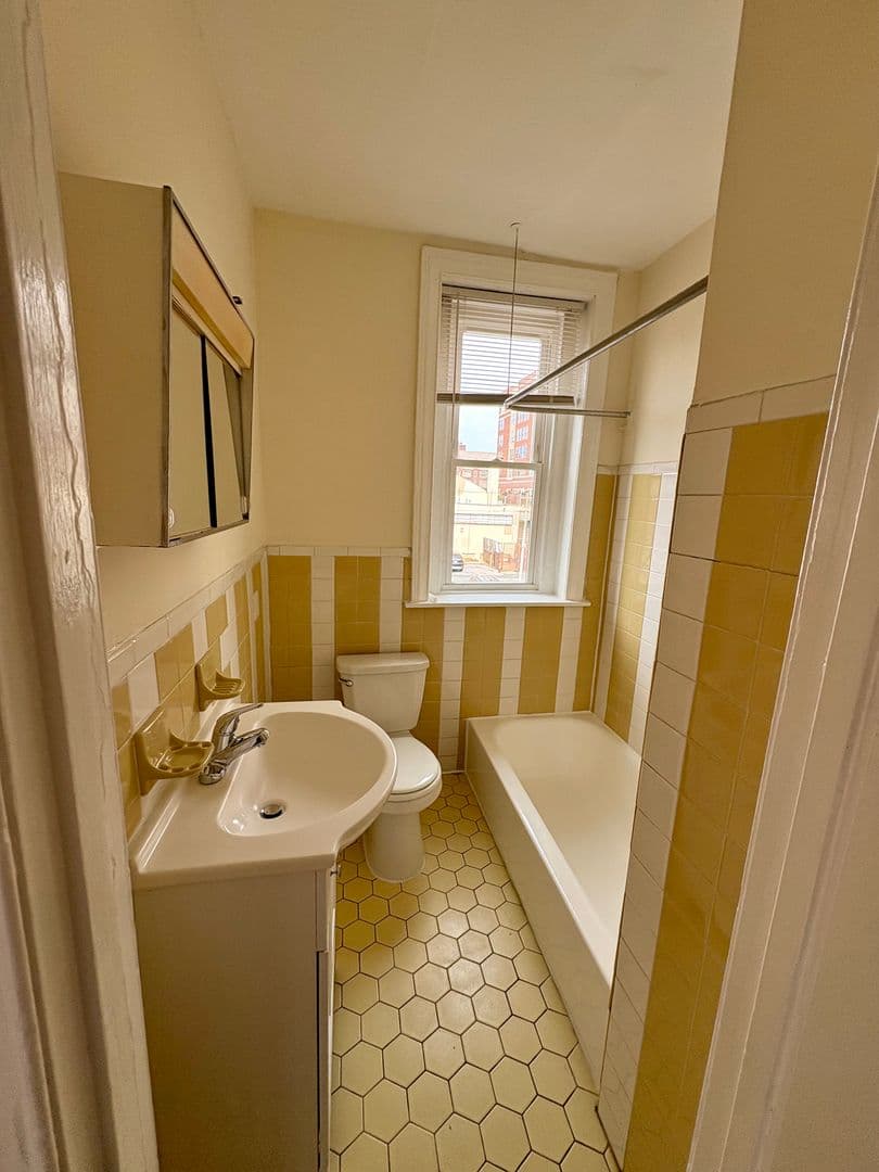 Philadelphia Apartment: 4748 Pine Street