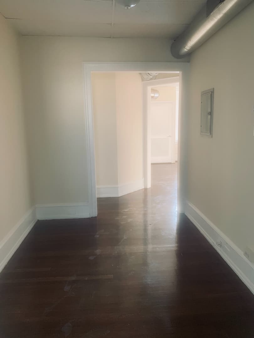 Philadelphia Apartment: 520 South 42nd St