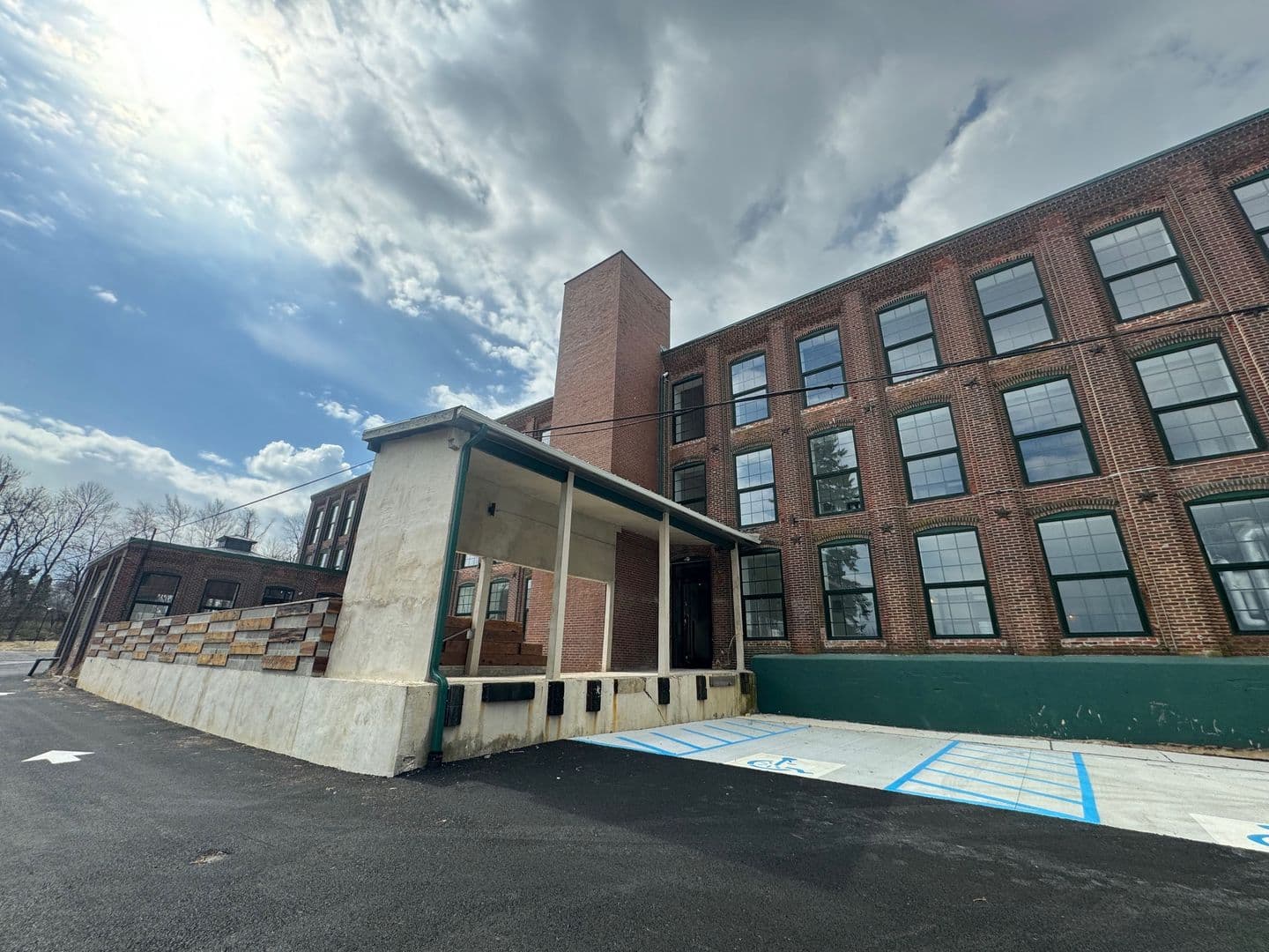 Clifton Heights Apartment: 500 E Broadway