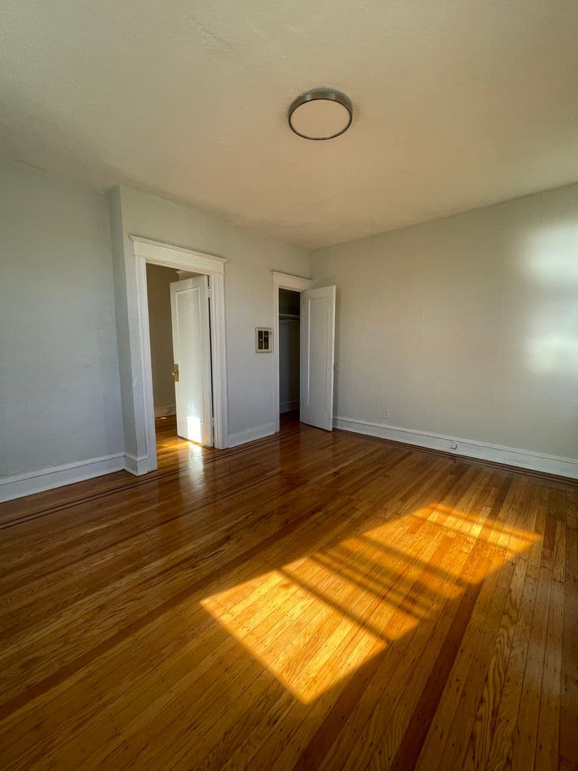 Philadelphia Apartment: 6610 N. 8th Street
