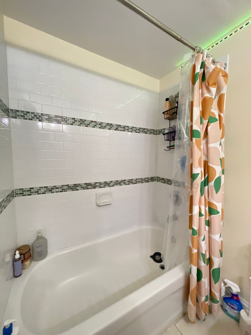 Philadelphia Apartment: 325 Pine Street