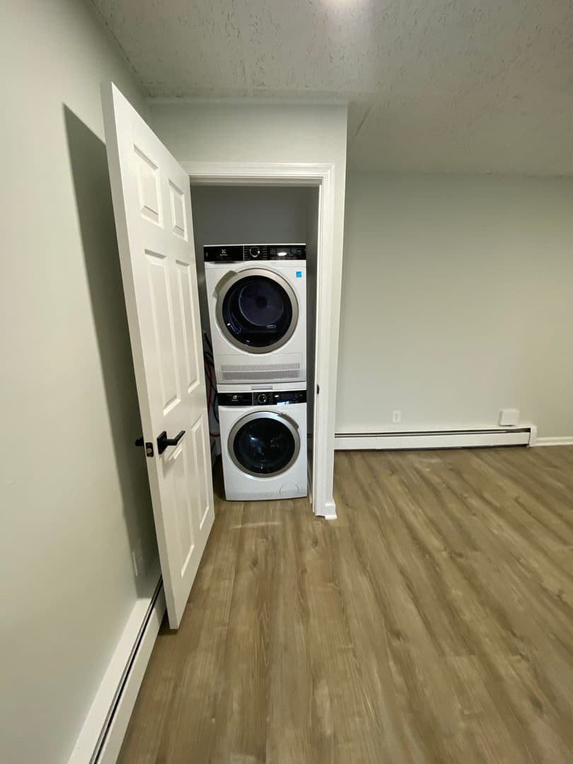 Phoenixville Apartment: 1070 W Bridge St