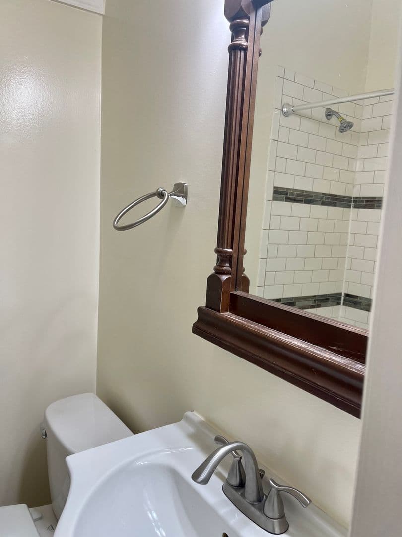 Philadelphia Apartment: 4430 Pine