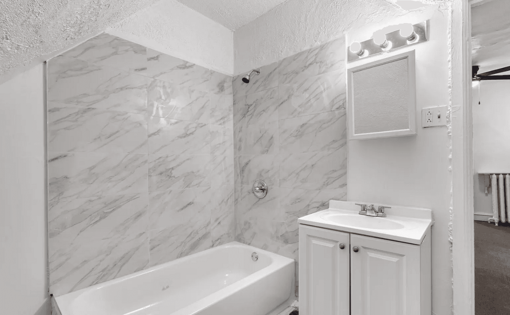 Philadelphia Apartment: 6500 Lincoln Dr.