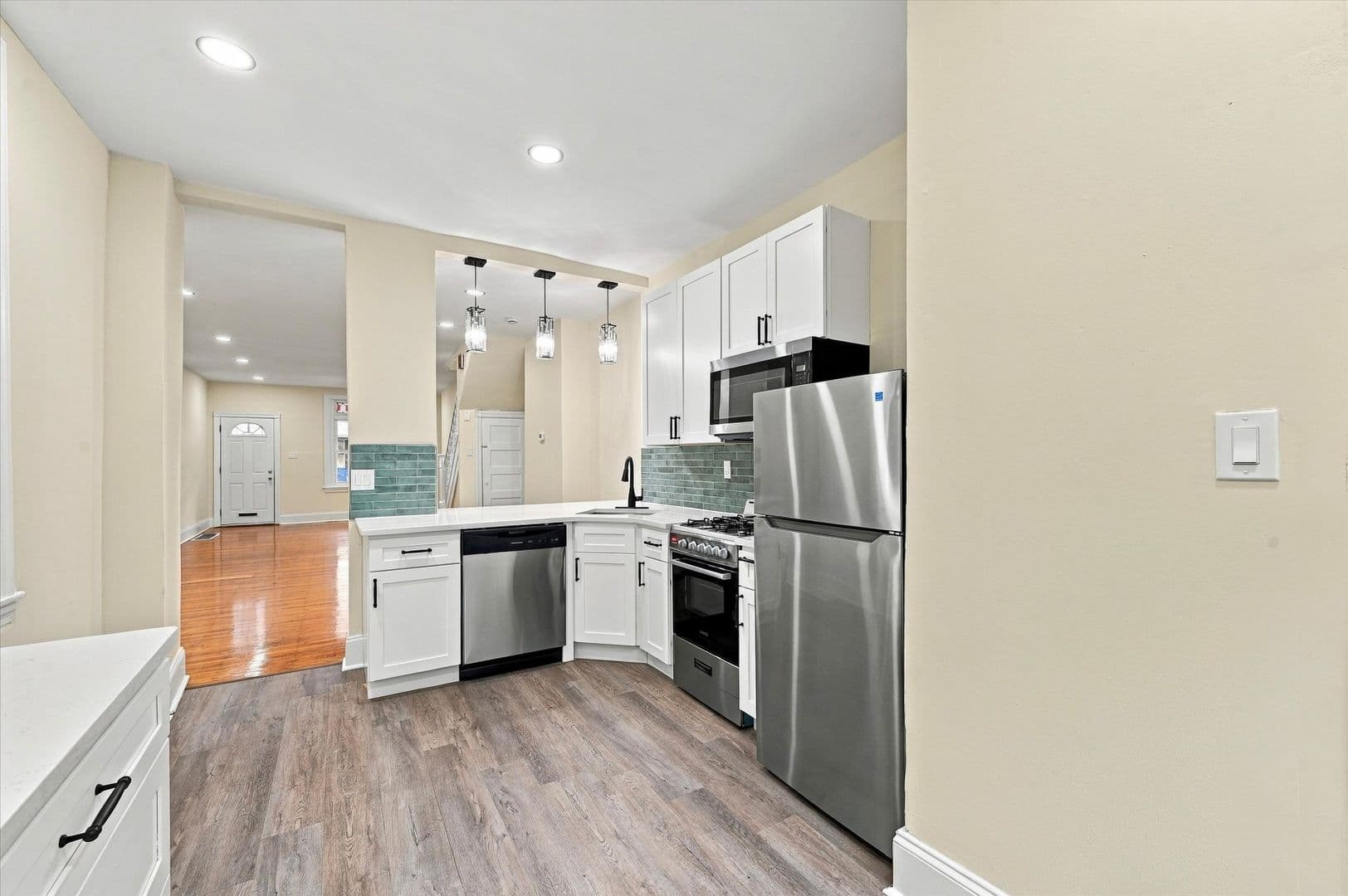 Philadelphia Apartment: 5050 Irving St.