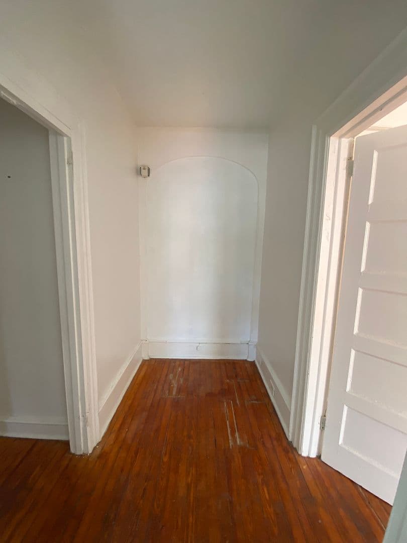 Philadelphia Apartment: 6500 Lincoln Dr.