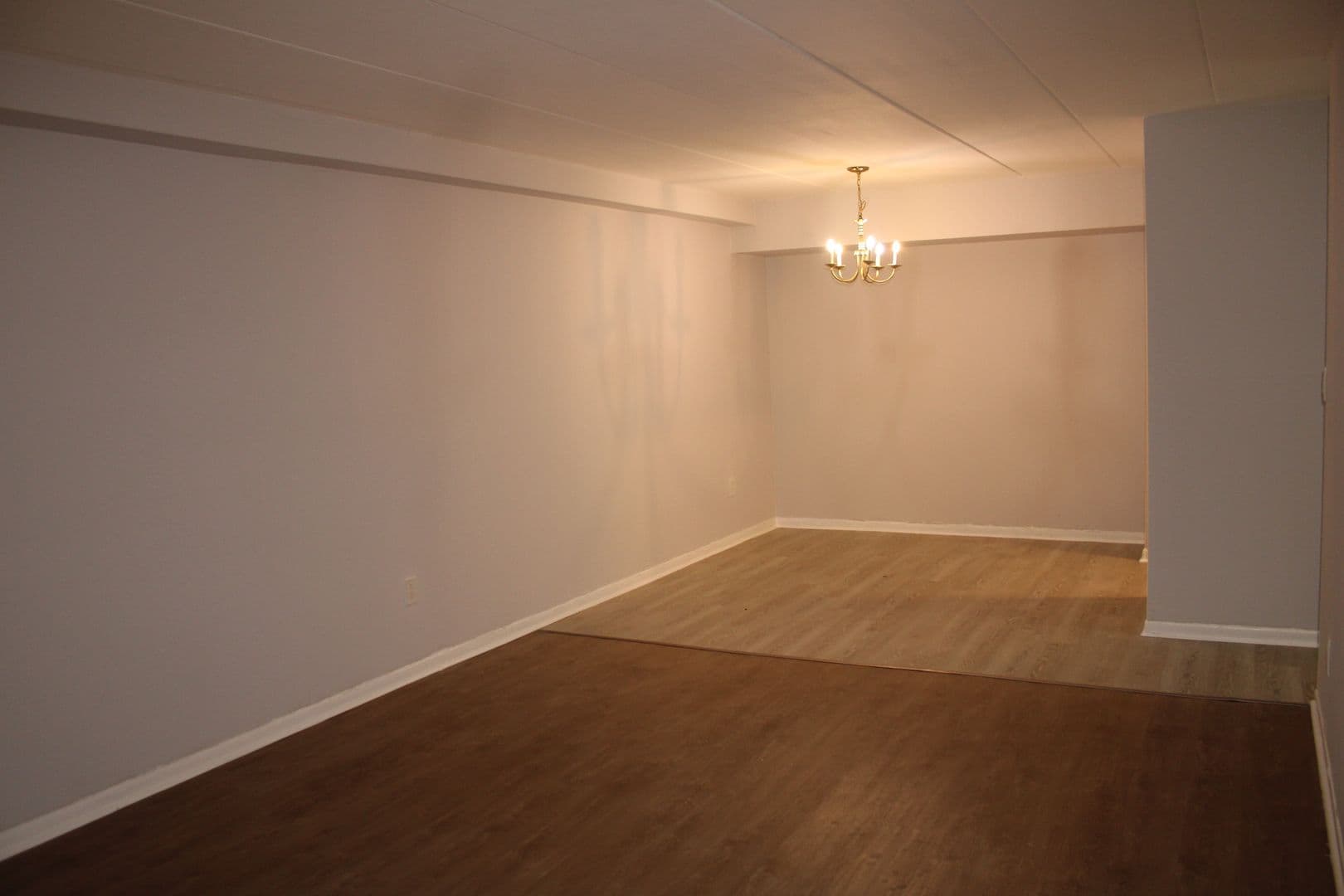 Chester Apartment: 1000 MacDade Blvd