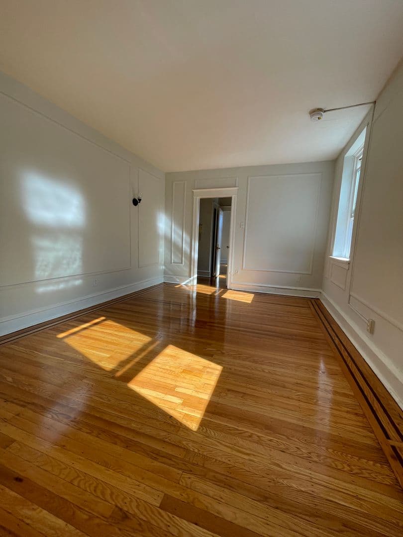 Philadelphia Apartment: 6610 N. 8th Street