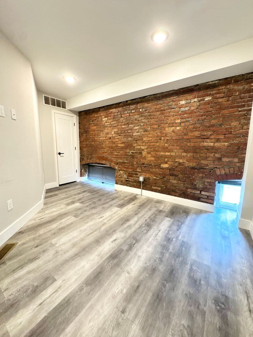 Philadelphia Apartment: 1732 N 22nd St