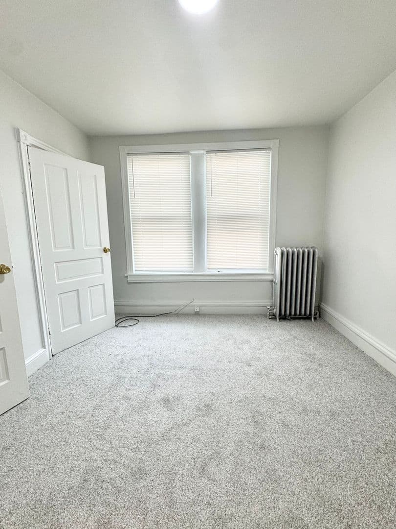 Wilmington Apartment: 2423 Tatnall St