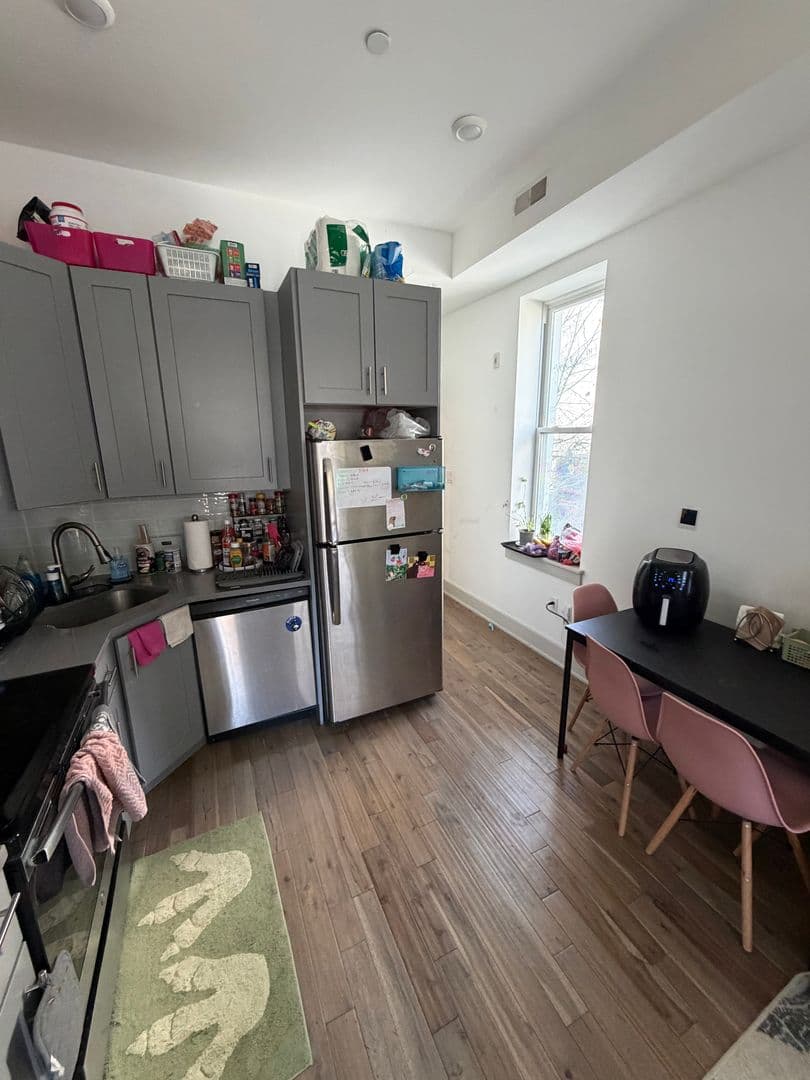 Philadelphia Apartment: 3213 Haverford Ave.