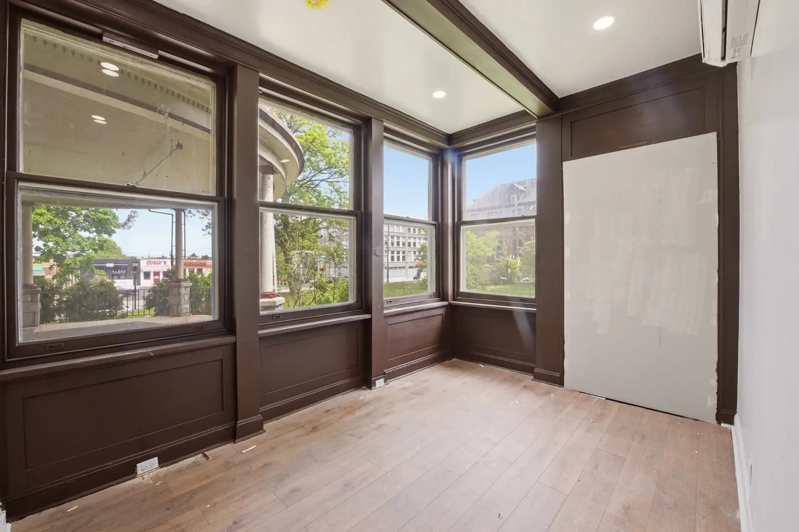 Philadelphia Apartment: 6012 RIdge Ave.