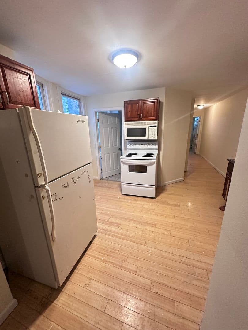 Philadelphia Apartment: 5019 Walnut Street