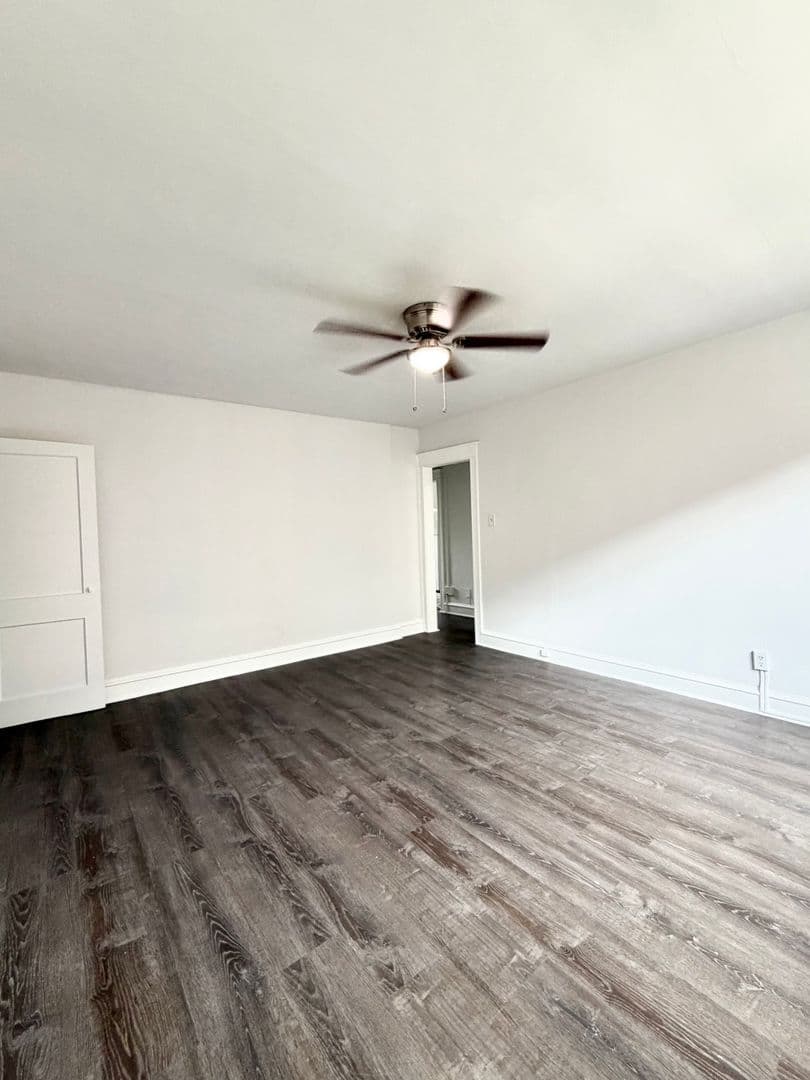 Philadelphia Apartment: 715 East Church Lane