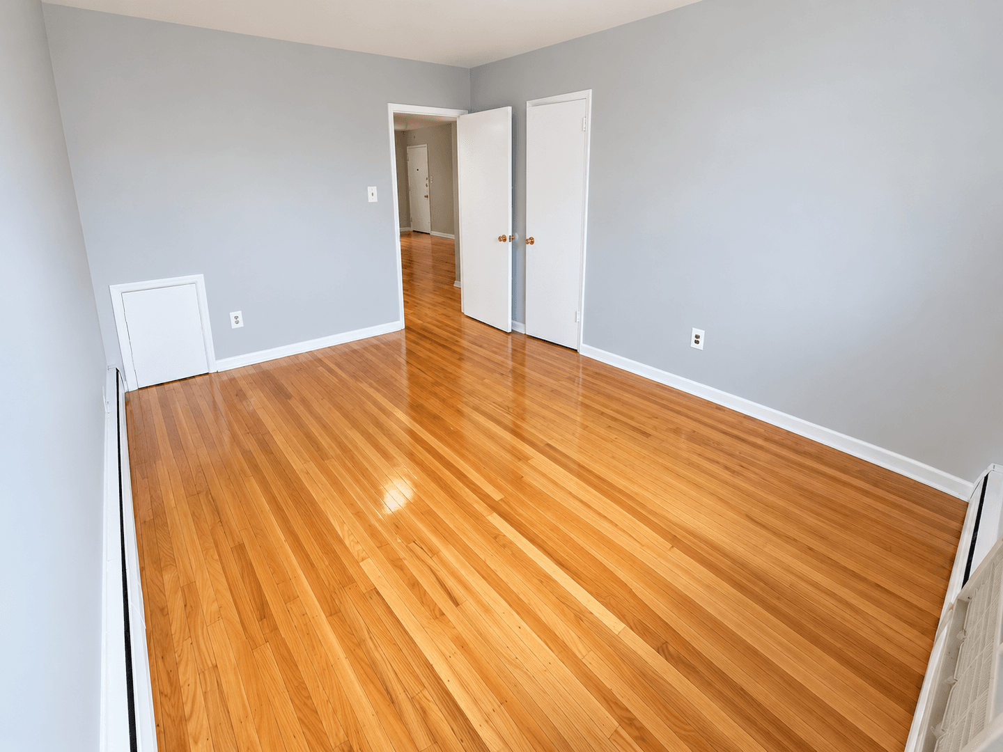 Philadelphia Apartment: 3024-3026 W. Queen Lane
