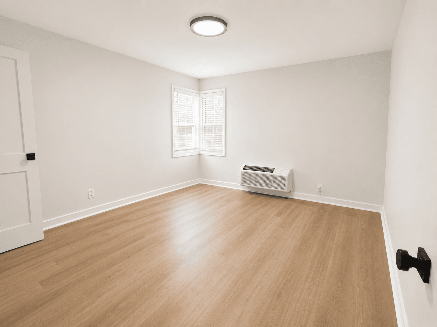 West Deptford Apartment: 601 W Tatum Street