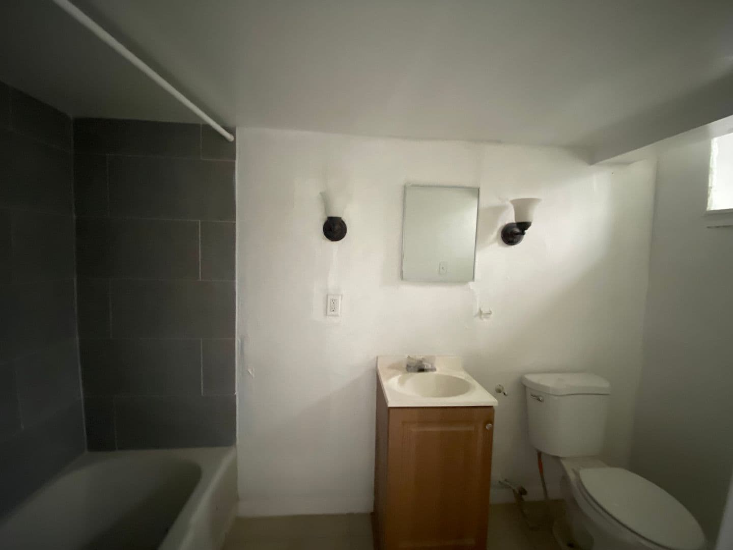 Philadelphia Apartment: 4908 Germantown Ave.