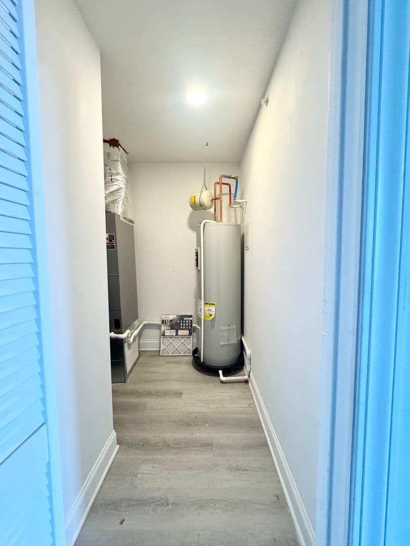 Philadelphia Apartment: 1600 W Hunting Park