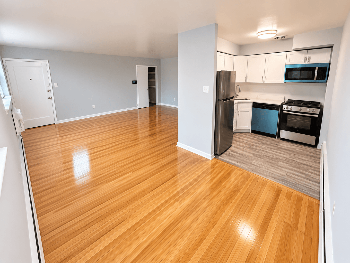 Philadelphia Apartment: 3024-3026 W. Queen Lane