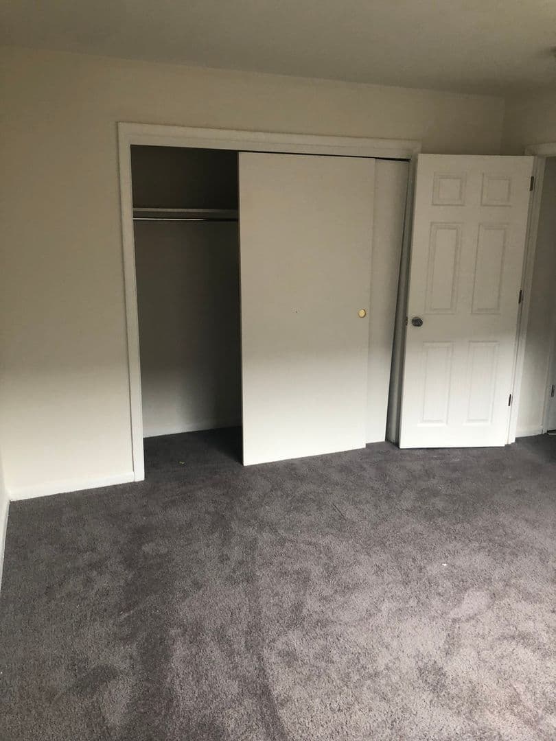 Philadelphia Apartment: 4910 Walnut Street