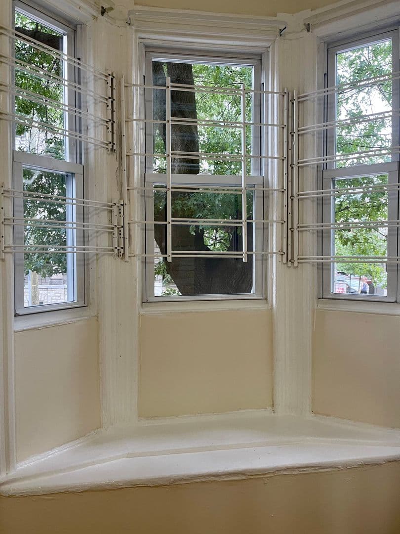 Philadelphia Apartment: 4430 Pine