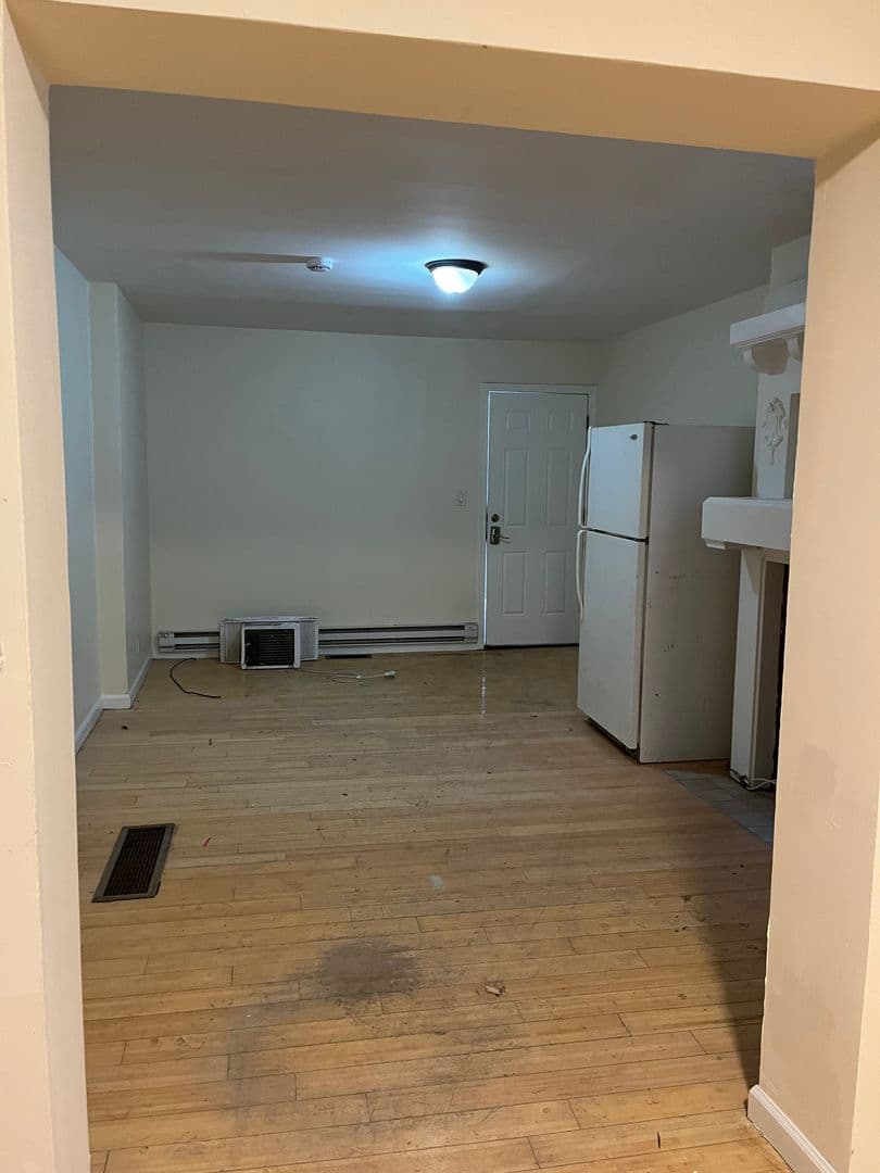 Philadelphia Apartment: 5019 Walnut Street