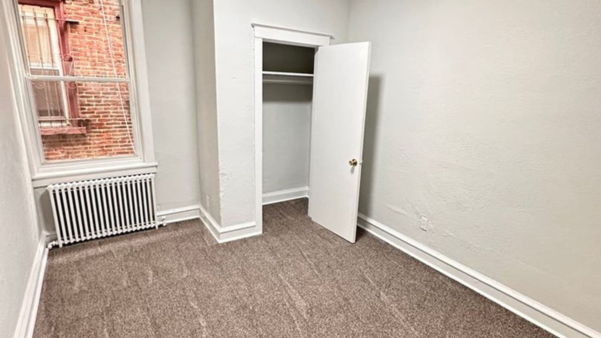 Philadelphia Apartment: 4939 Walnut Street