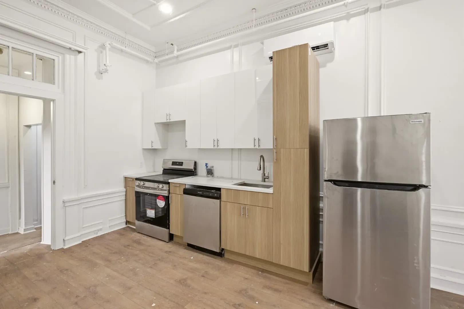 Philadelphia Apartment: 6012 RIdge Ave.