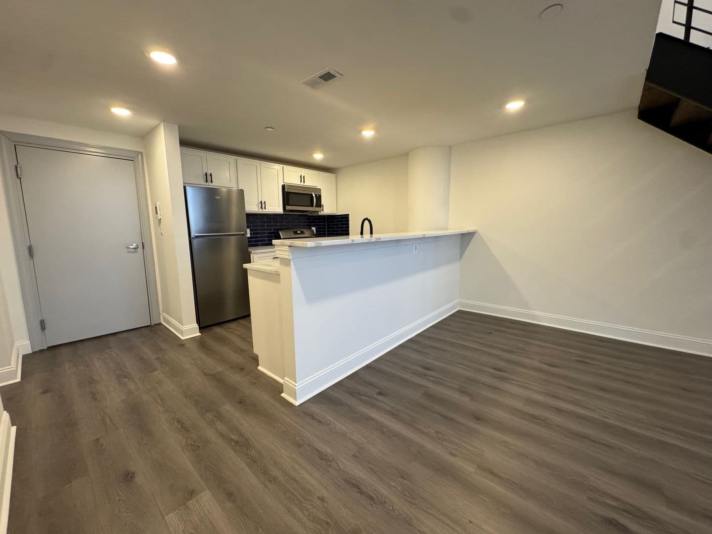 Darby Apartment: 901 Quarry St