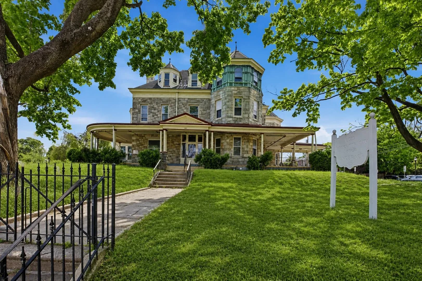 Philadelphia Apartment: 6012 RIdge Ave.