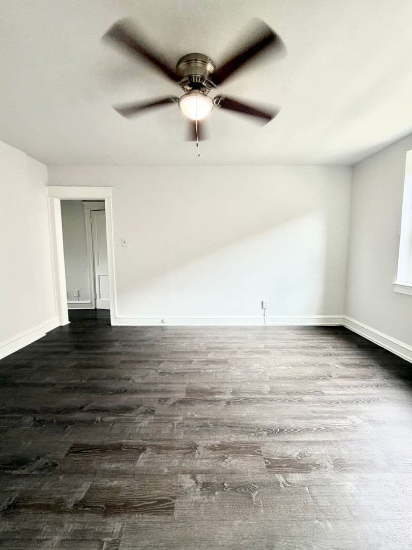 Philadelphia Apartment: 715 East Church Lane