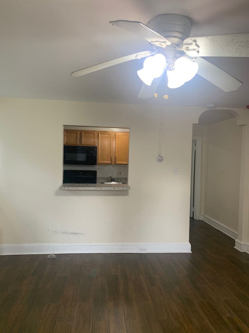 Philadelphia Apartment: 4801-4845 Pine Street