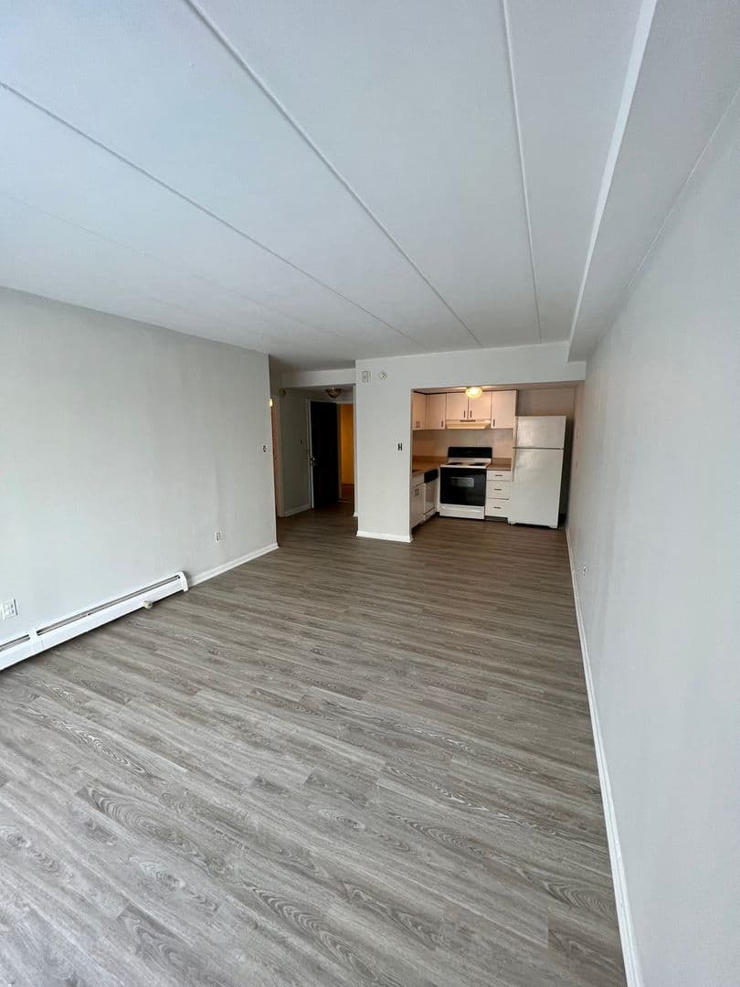 Chester Apartment: 1000 MacDade Blvd