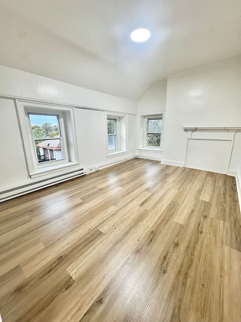 Philadelphia Apartment: 4908 Germantown Ave.