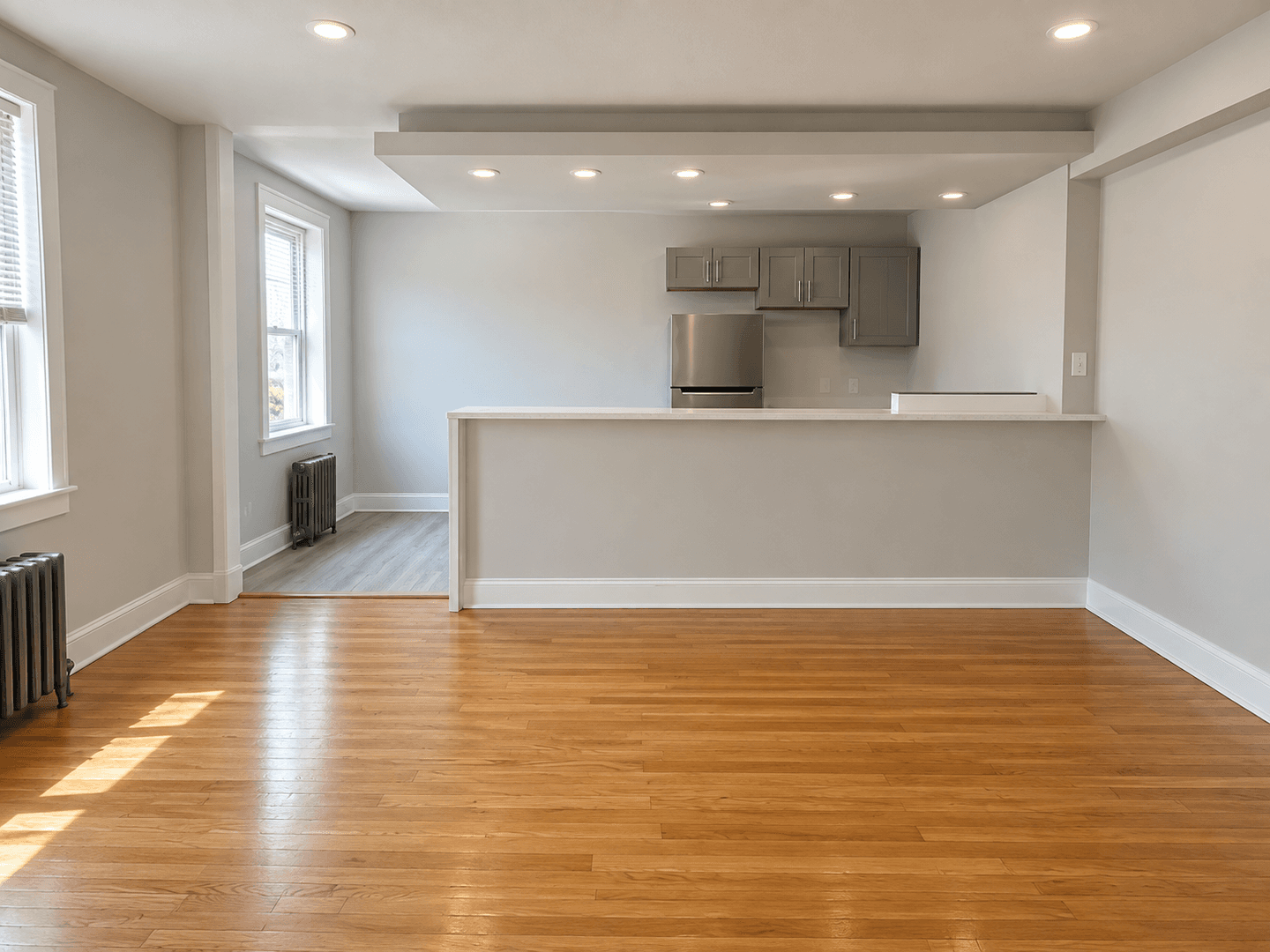 Philadelphia Apartment: 320 Rochelle Ave.