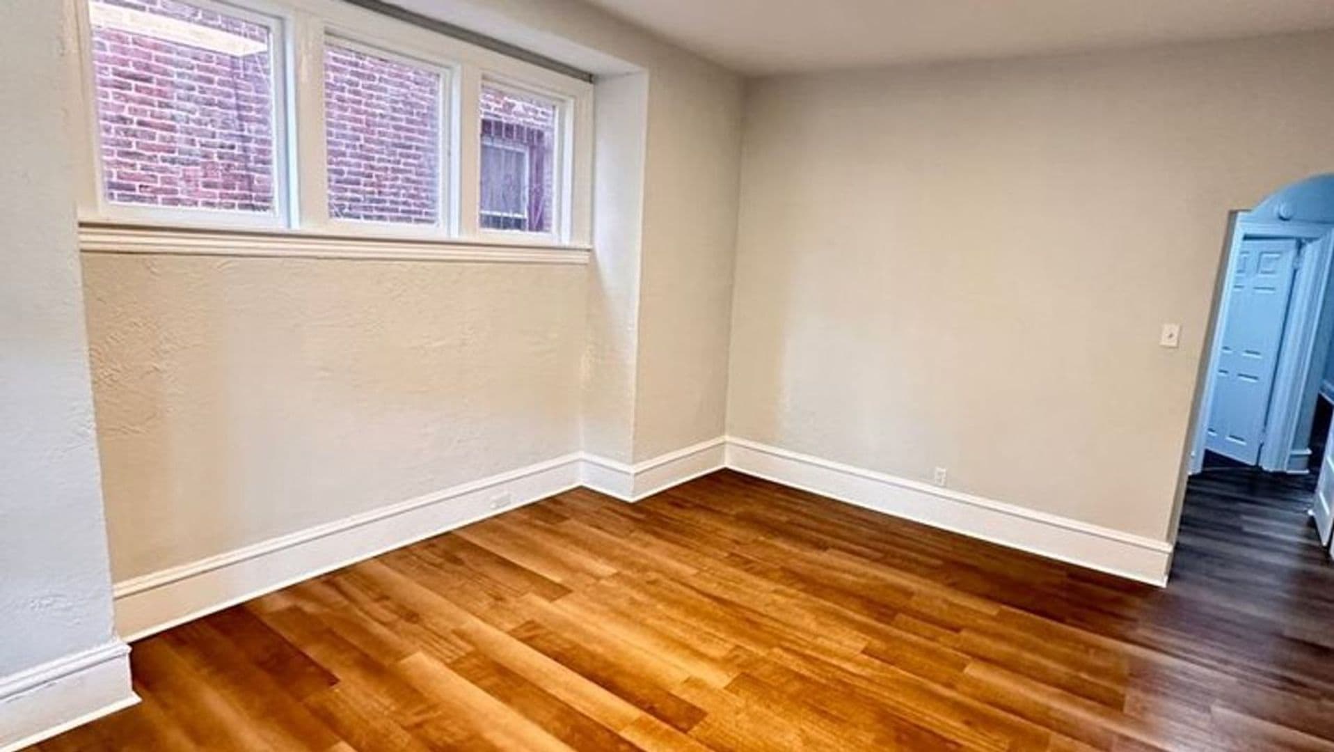Philadelphia Apartment: 4939 Walnut Street