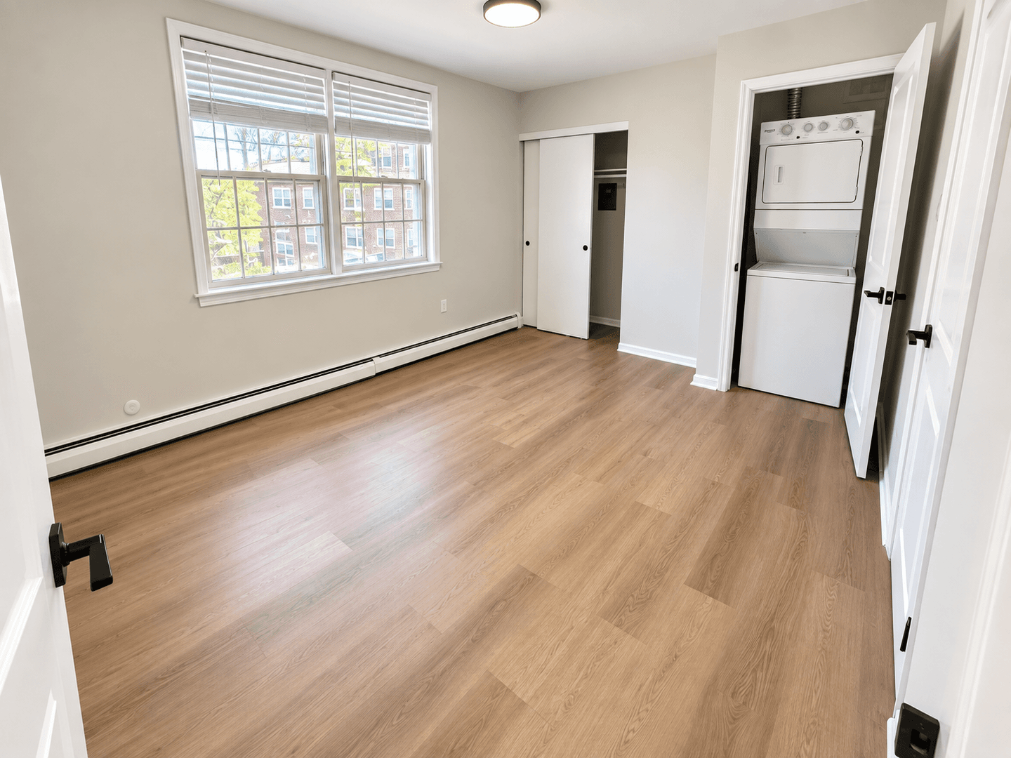 Bellmawr Apartment: 327 E Browning Rd