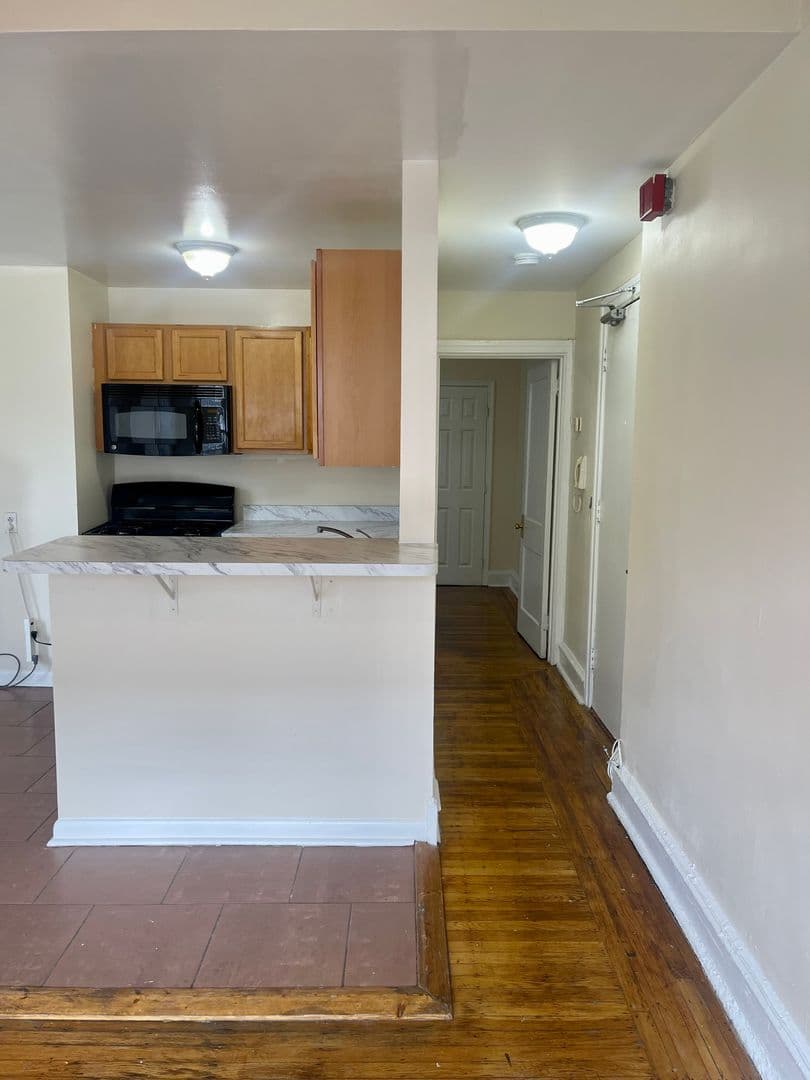 Philadelphia Apartment: 4801-4845 Pine Street