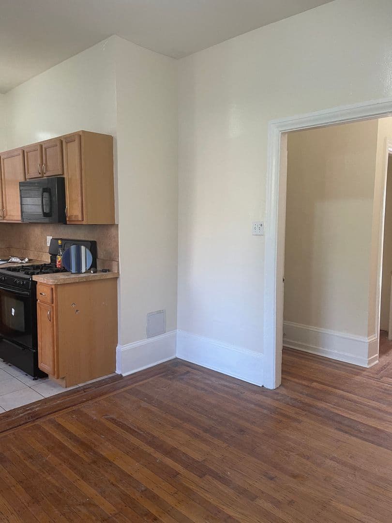Philadelphia Apartment: 505-07 S. 42nd Street