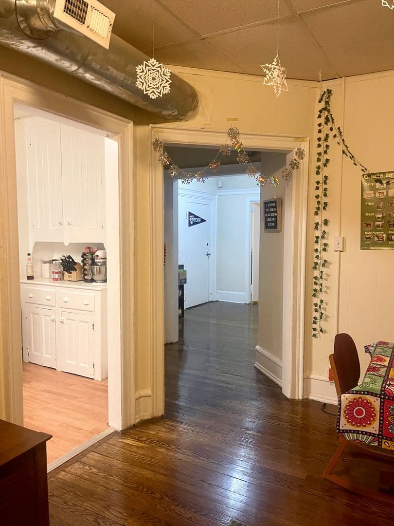 Philadelphia Apartment: 520 South 42nd St