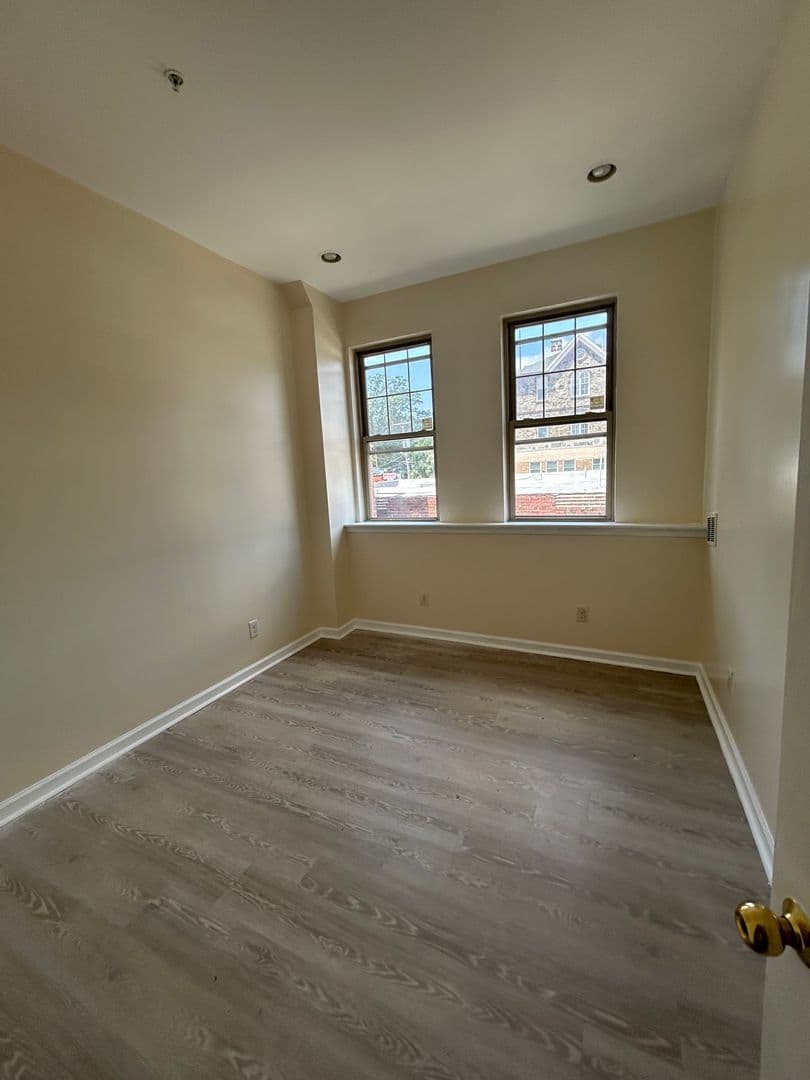 Philadelphia Apartment: 4700 Stenton Ave.