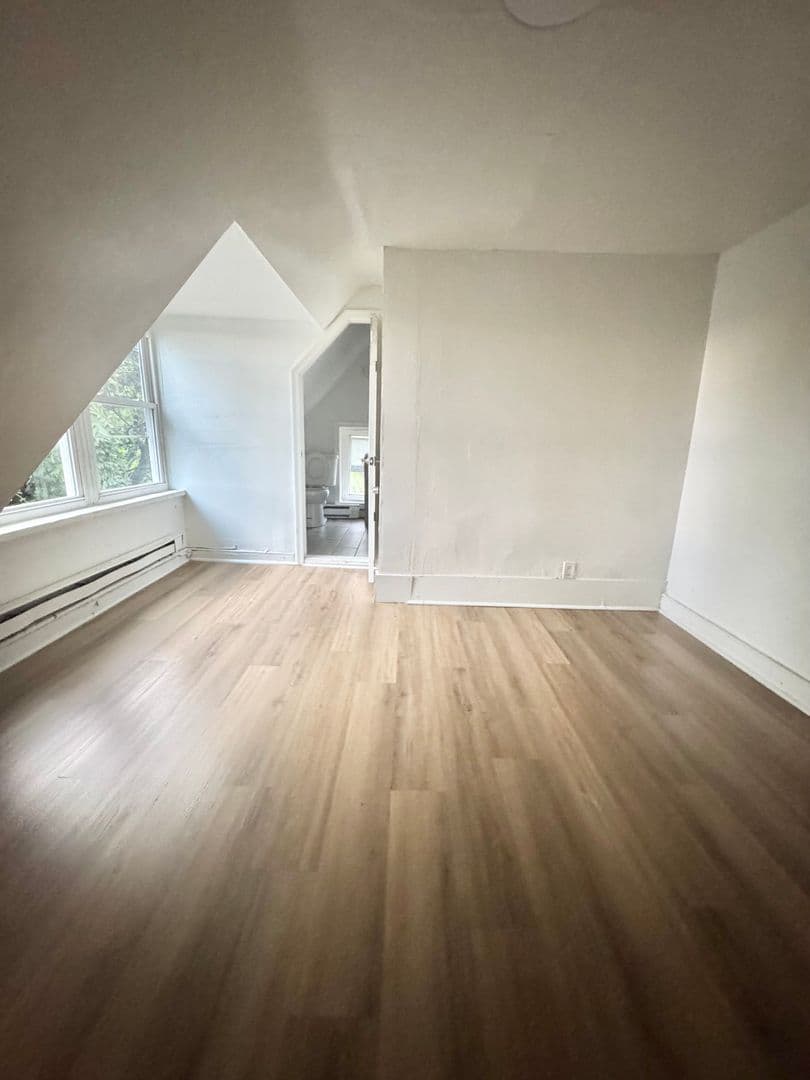 Philadelphia Apartment: 4908 Germantown Ave.