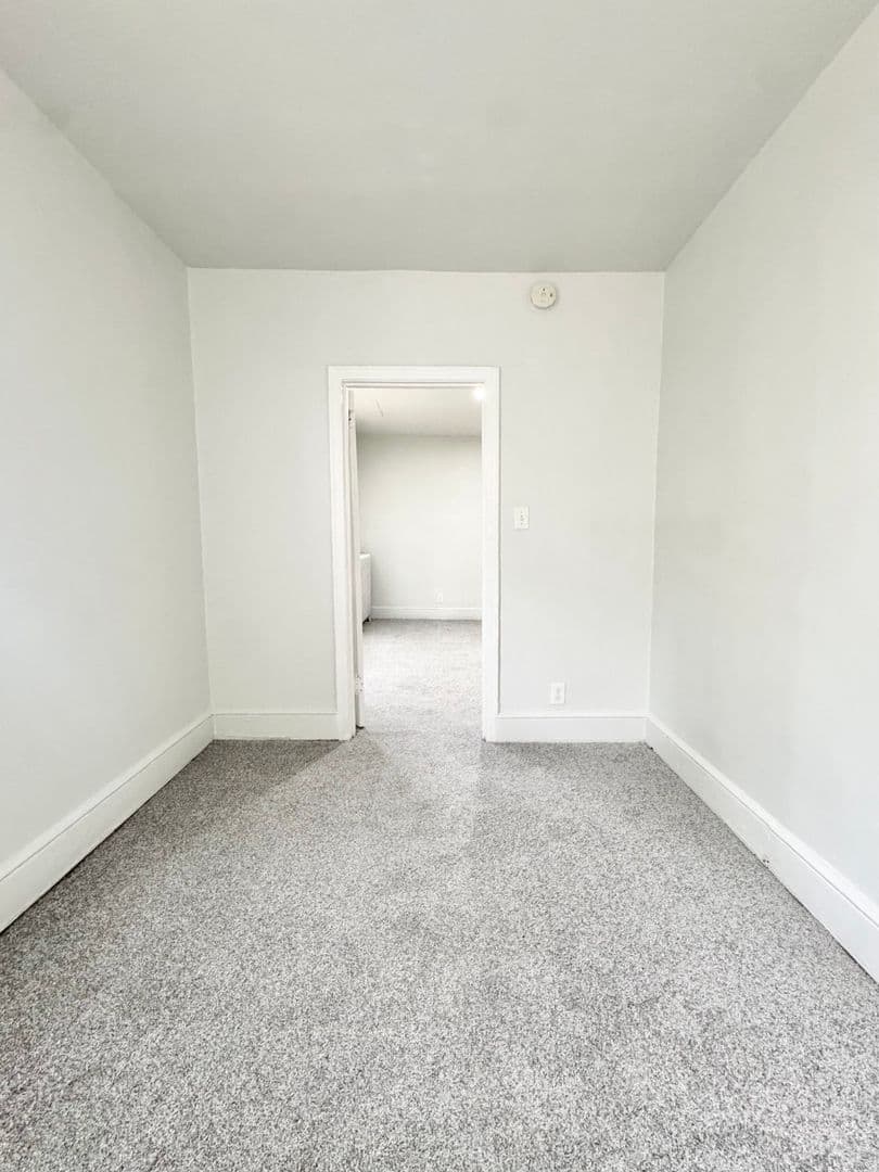 Wilmington Apartment: 2423 Tatnall St