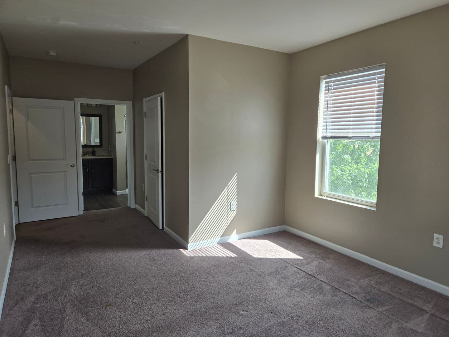 Bethlehem Apartment: 1325 Chelsea Ave