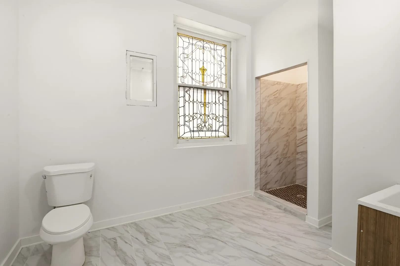 Philadelphia Apartment: 6012 RIdge Ave.