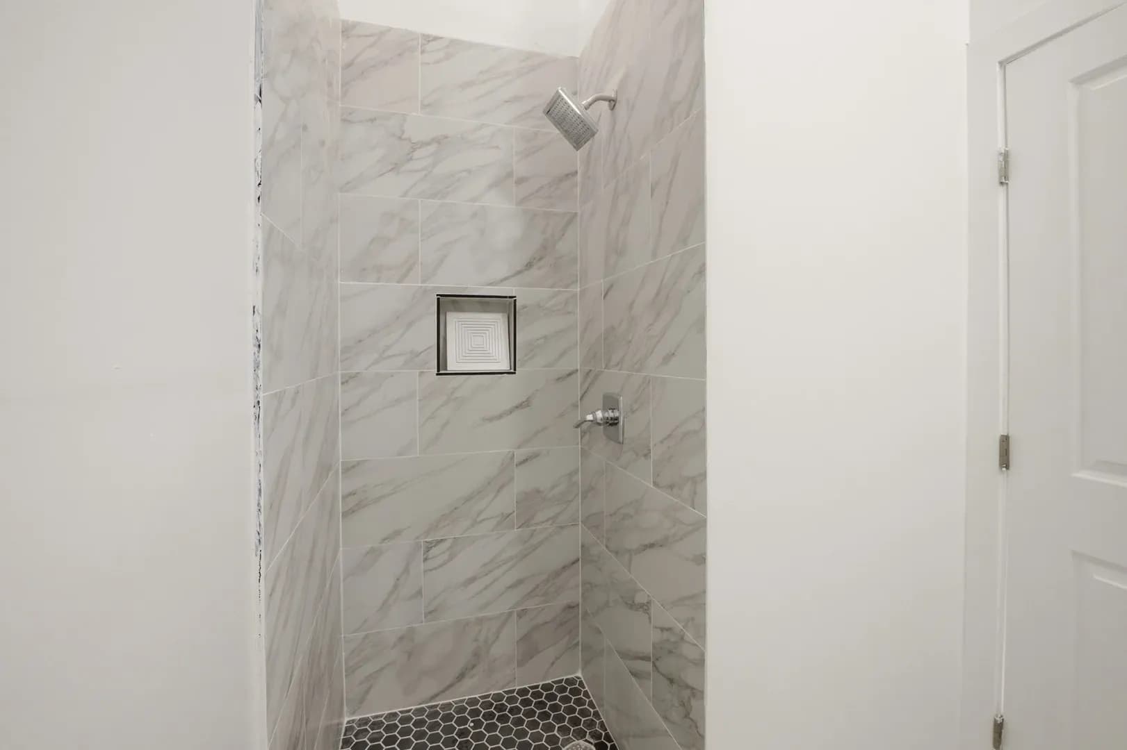 Philadelphia Apartment: 6012 RIdge Ave.