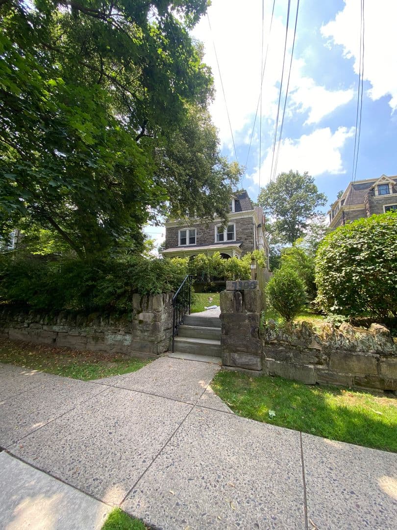 Philadelphia Apartment: 7300 Boyer Street