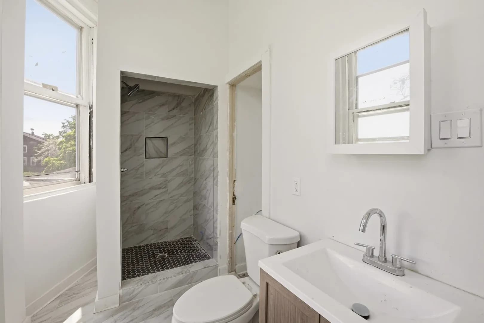 Philadelphia Apartment: 6012 RIdge Ave.