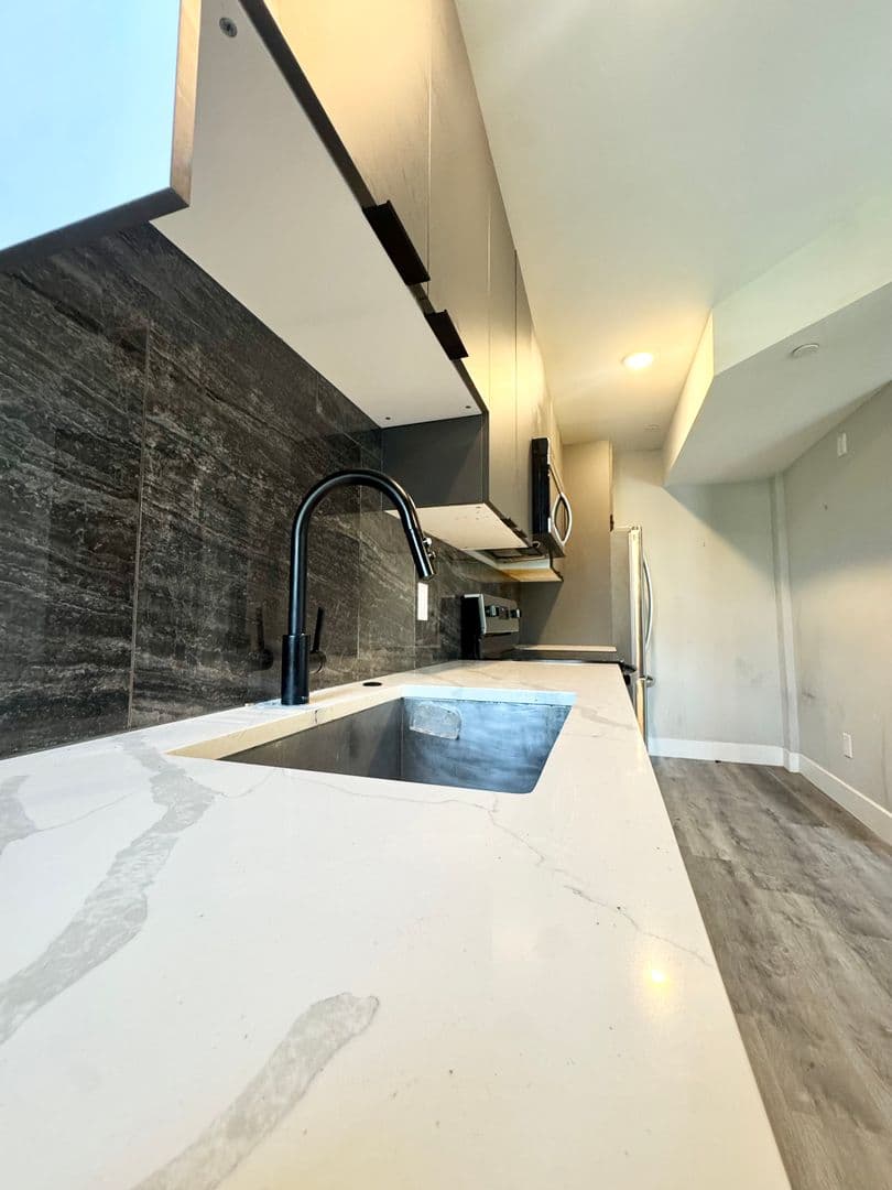 Philadelphia Apartment: 1732 N 22nd St